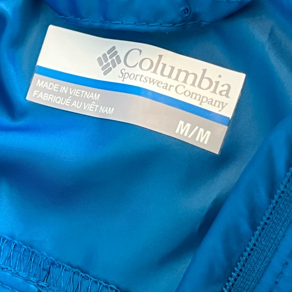 COLUMBIA WOMAN’s wind rain jacket breaker with hood. Long back to cover bottom - Picture 9 of 12